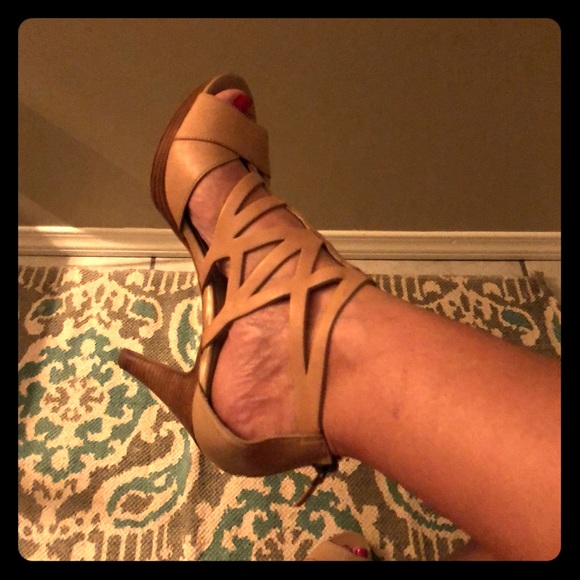 Franco Sarto peep toe pump sandals - Picture 6 of 7